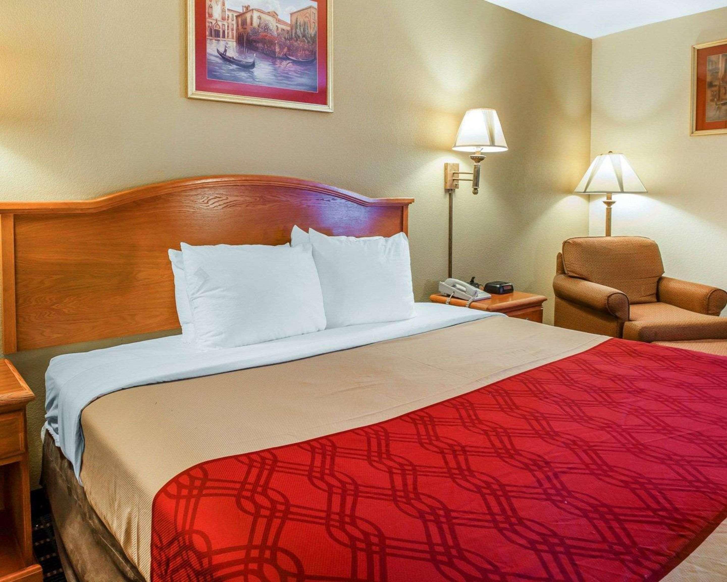Econo Lodge Brunswick Exteriör bild
