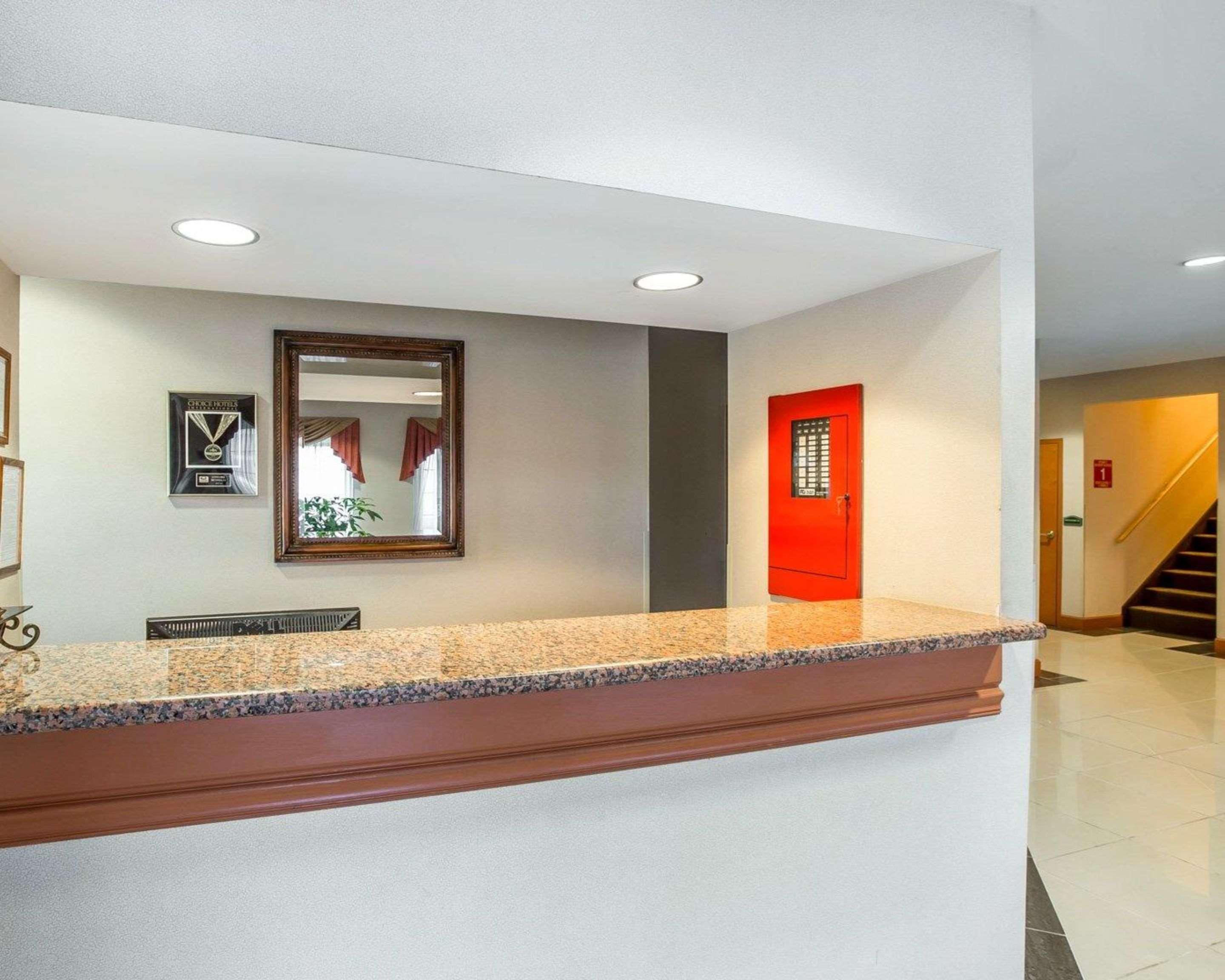 Econo Lodge Brunswick Exteriör bild